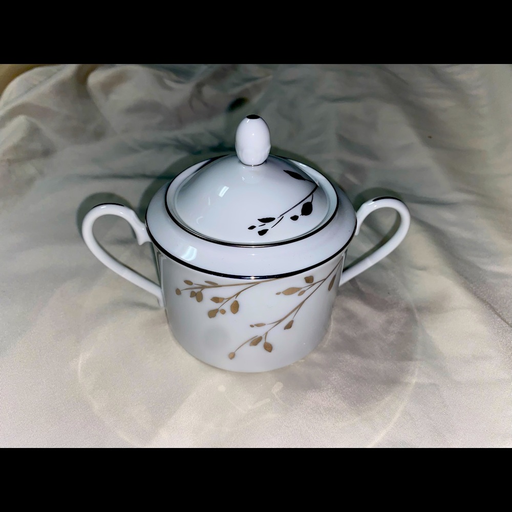 Noritake Birchwood Sugar bowl and creamer
